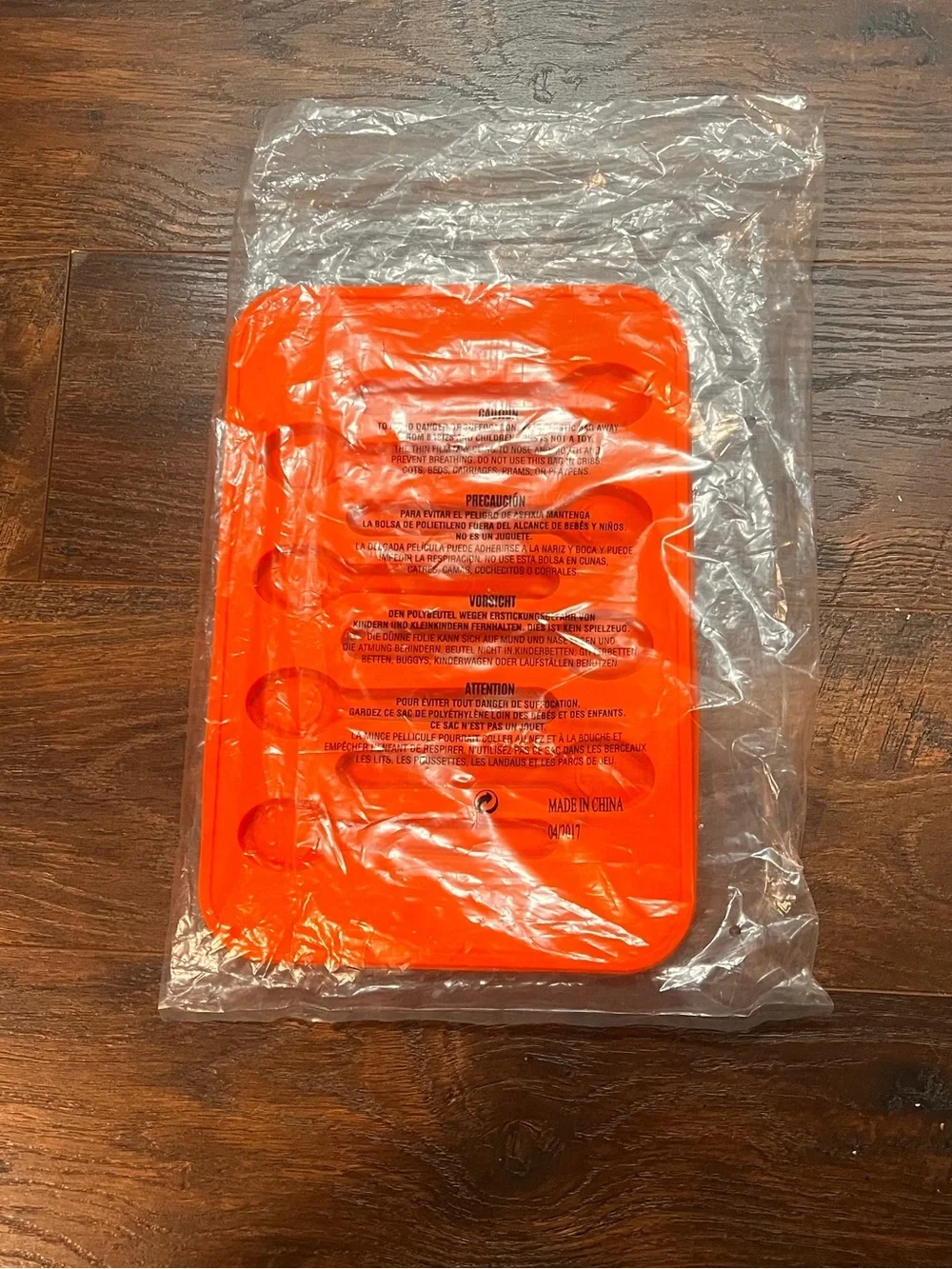 The Pampered Chef Orange Silicone Spoon & Measuring Mold
